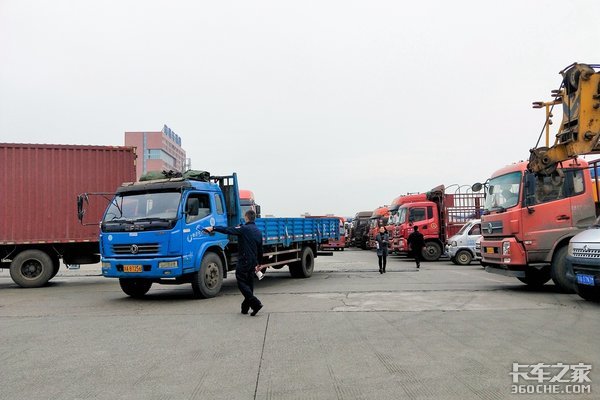 被交警暫扣車輛 產生費用國家行政支付