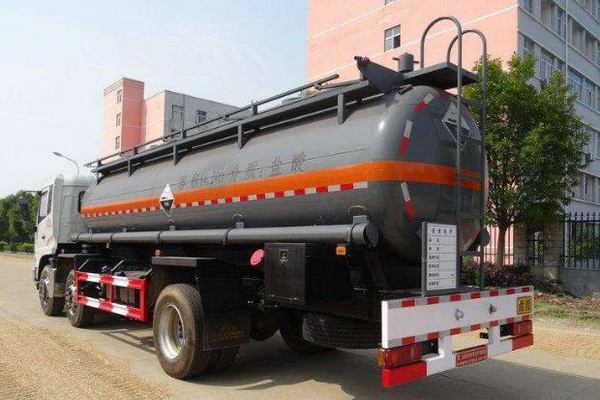 公安部提醒：這些標志不裝，最高罰5萬