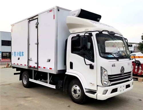 陜汽德龍K3000冷藏車匹配濰柴150馬力發動機，廂體4.1米，3.7米