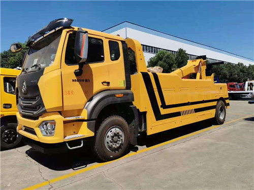 重汽豪瀚一拖一清障車匹配12噸拖吊聯體上裝參數介紹