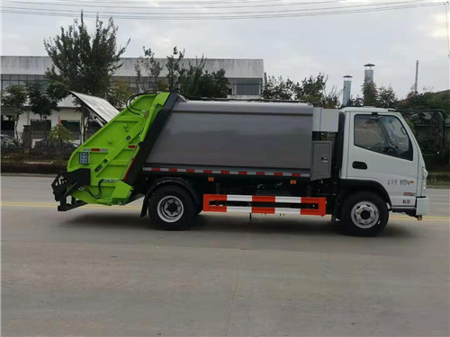 凱馬藍牌壓縮垃圾車重載爬坡6檔變速箱發熱，不打齒，故障率更低