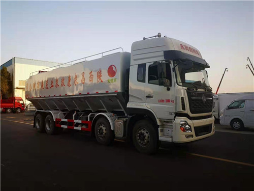 東風天龍前四后八40方鋁合金飼料車發車了