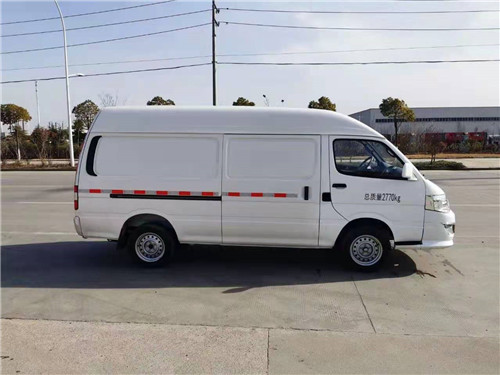 廈門(mén)金旅經(jīng)濟(jì)性冷藏車(chē).容積大配置豐富價(jià)格實(shí)惠！