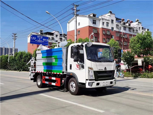 藍牌—重豪汽?沃輕卡抑塵車推薦