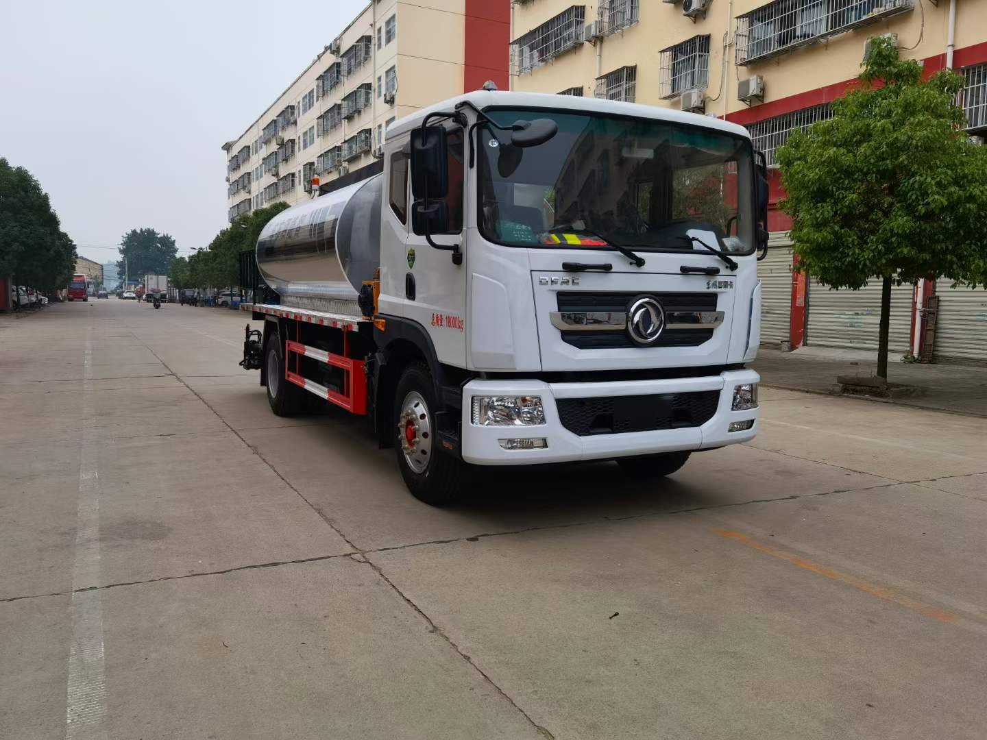 ?國六東?風多利卡D9智能型10方?青瀝?灑布車圖片參數介紹