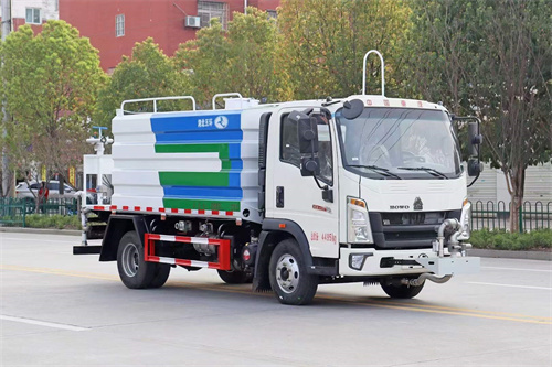 藍(lán)牌—重汽豪沃輕卡【國(guó)六抑塵車】公告?容積最大7立方，全國(guó)包上牌