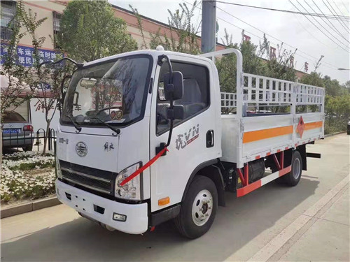 解放415米氣瓶運輸車 (2).jpg