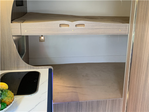 依維柯歐勝C型4-6人旅居房車內飾圖片