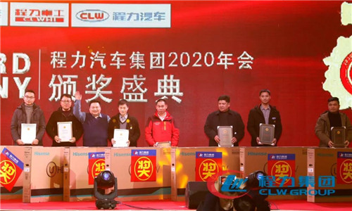 　“四五”期間增長的亮點項目為：委改、軍品、底盤、外貿、新能源車、商務車、應急車制造、隨車裝備制造、高端專用制造、配套件制造等十大領域集中發力。