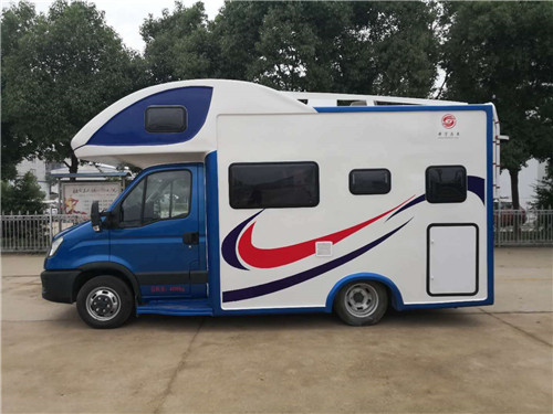 依維柯C型歐勝旅居房車，是實現(xiàn)您 “生活中旅行，旅行中生活”的車型 (6).jpg