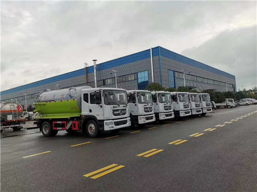 東風多利卡D9國六12吸污車6臺齊發 (4).jpg