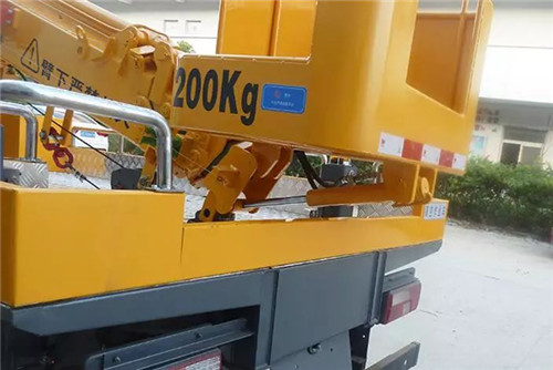 江鈴16米伸縮臂式藍牌高空作業車 (4).jpg