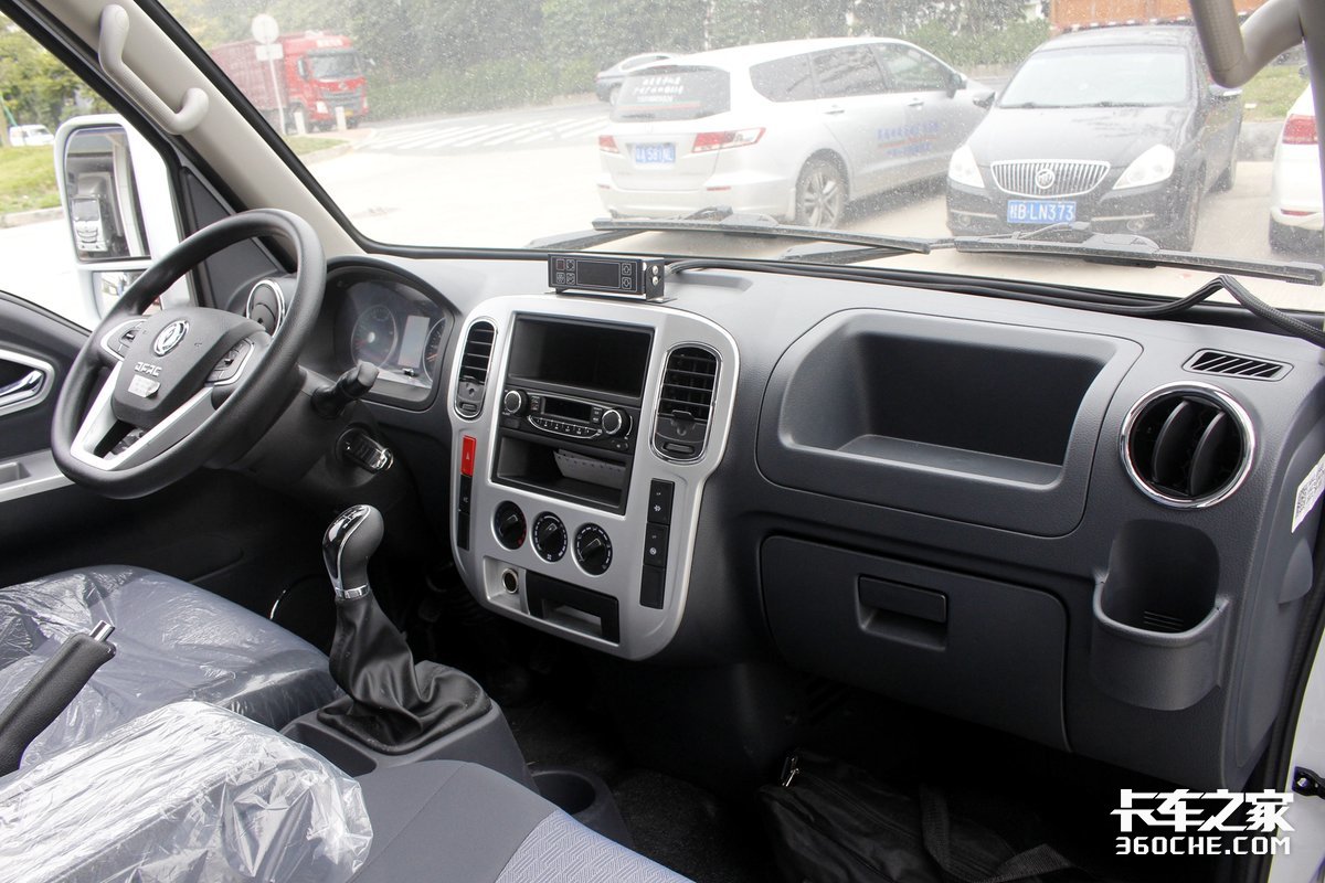 2.3L全柴機&nbsp;途逸冷藏車可以合規拉1.8噸