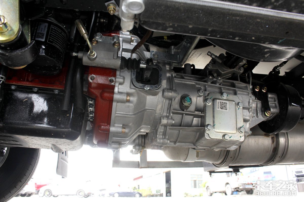 2.3L全柴機&nbsp;途逸冷藏車可以合規拉1.8噸