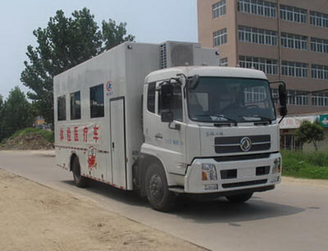 國(guó)四東風(fēng)天錦體檢醫(yī)療車(chē)