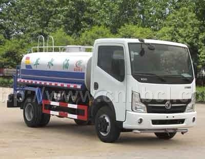 國四CLW5070GSS4型灑水車