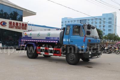 國四東風153灑水車