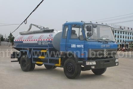 國(guó)四東風(fēng)153吸糞車